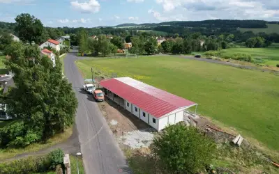 Sestava z obytných kontejnerů
