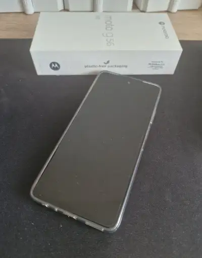 Mobilní telefon Motorola Moto G56 5G 8/256 GB, fólie ZAG