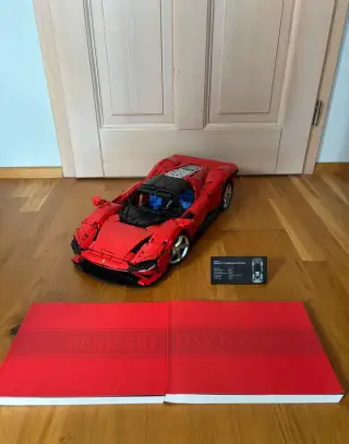 LEGO Technic Ferrari Daytona SP3 42143