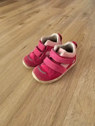 Celoroční boty Superfit vel. 22