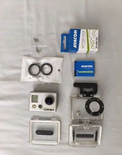 GoPro HD HERO 1 s příslušenstvím