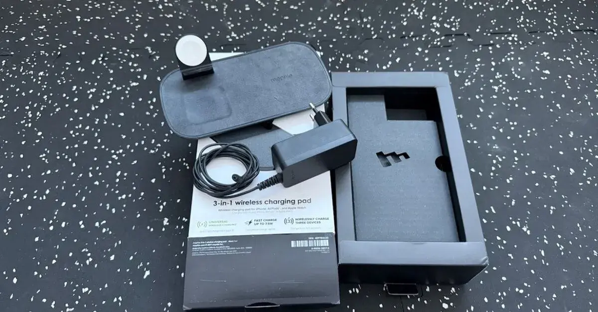 Bezdrátová nabíječka Mophie 3v1 (Apple)