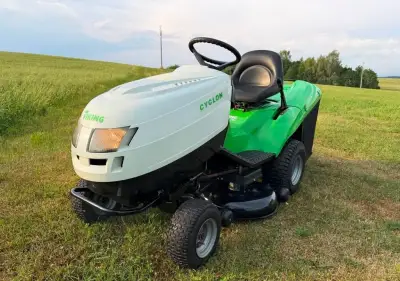Zahradní traktor, traktůrek Castelgarden, VIKING 15,5HP 102c