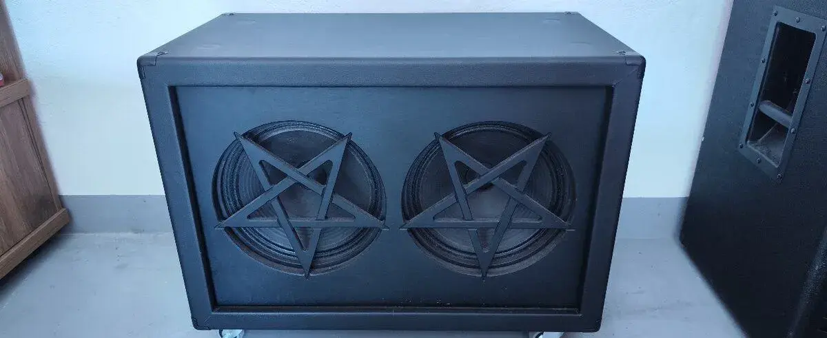 Kytarový box 2x12 Celestion V30