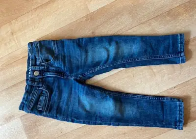 H&M rifle skinny fit vel.92