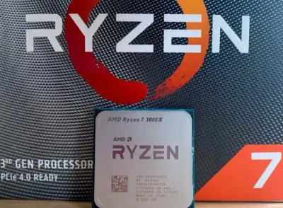 Amd Ryzen 7 3800x + chladič Amd Wraith prism RGB
