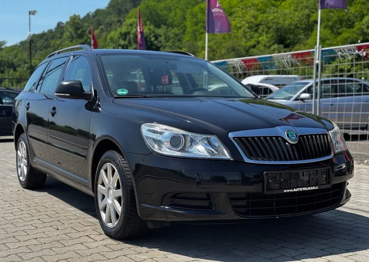 Pronájem auta Škoda Octavia 1.6 TDI, Autopůjčovna, Taxi