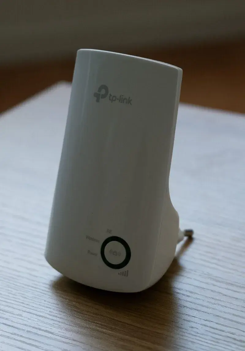 Wi-Fi extender TP-Link TL-WA854RE