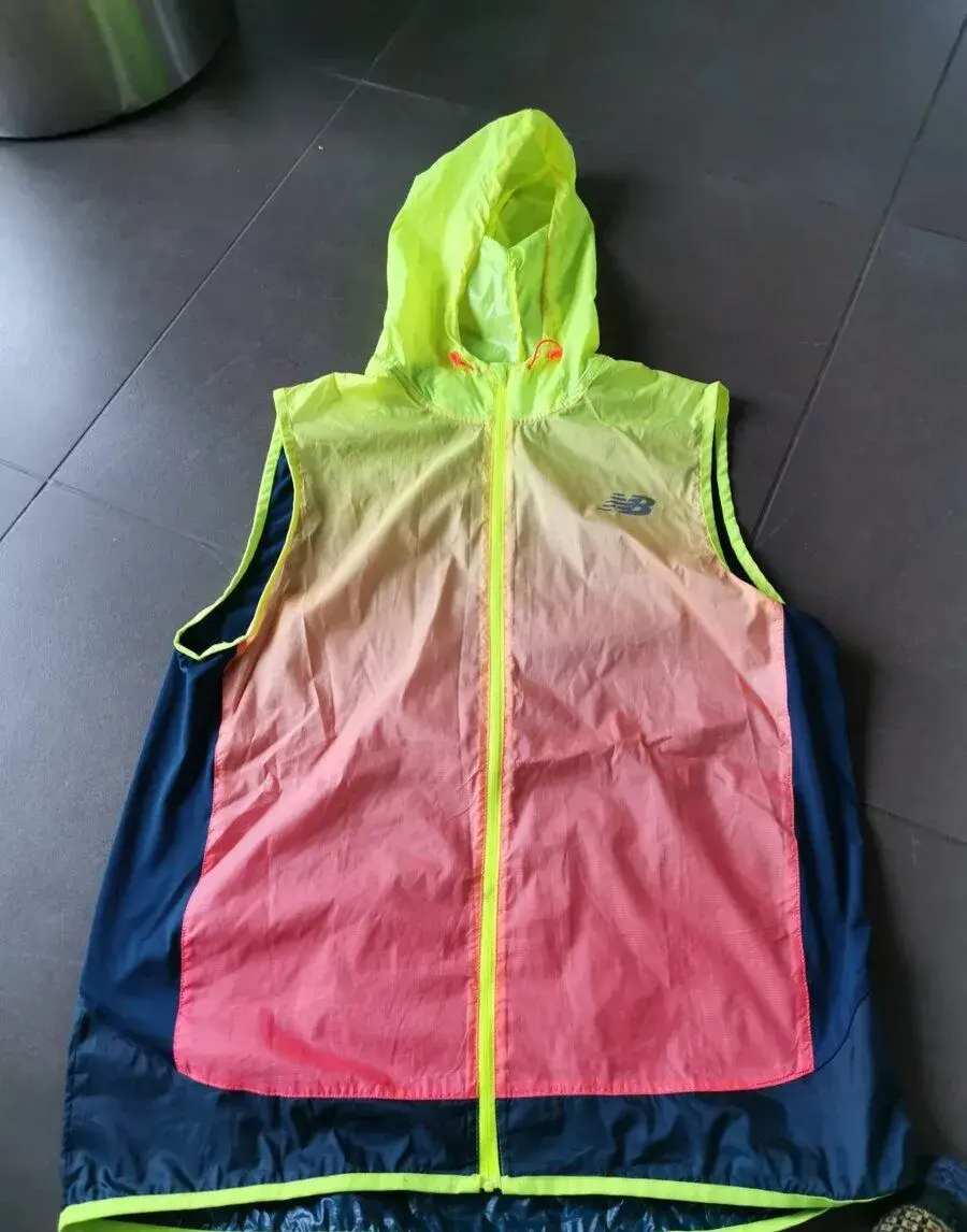 New Balance bezecka lehka vesta, vel. L