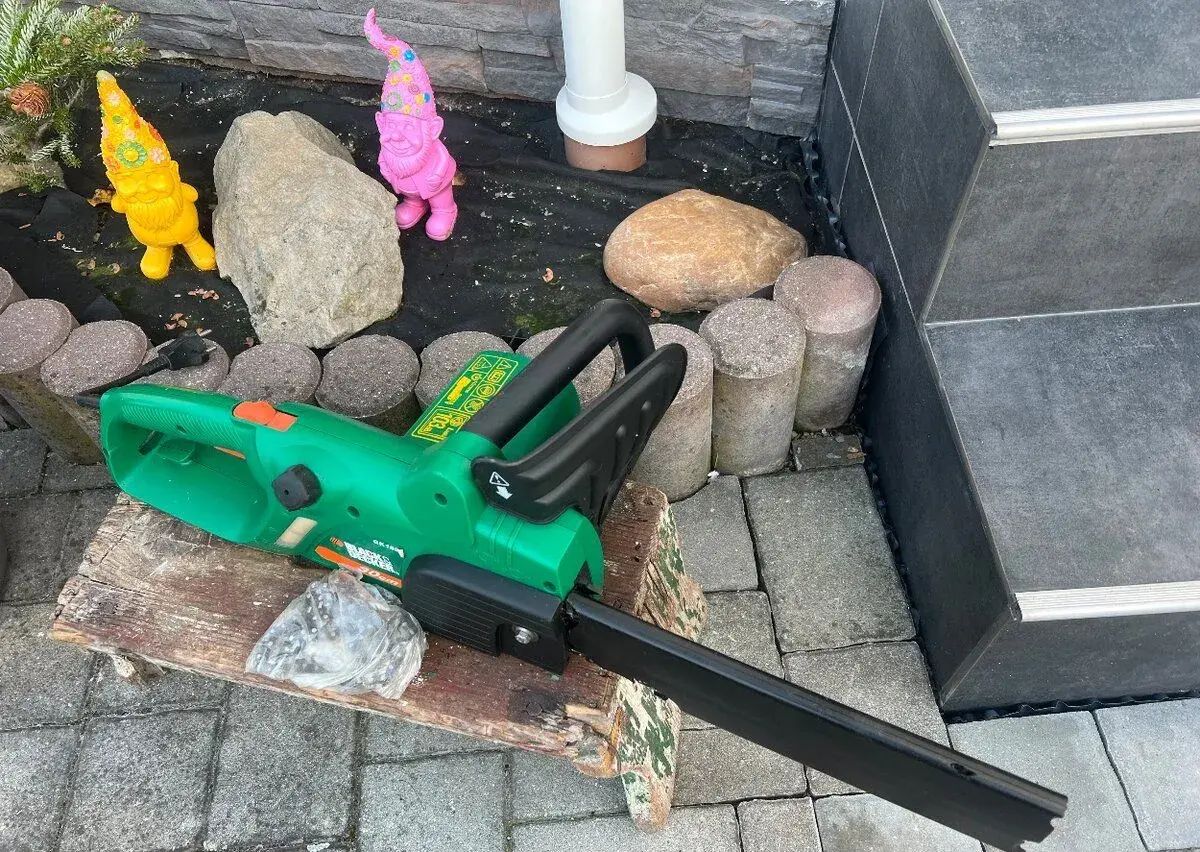 Elektrická pila Black Decker