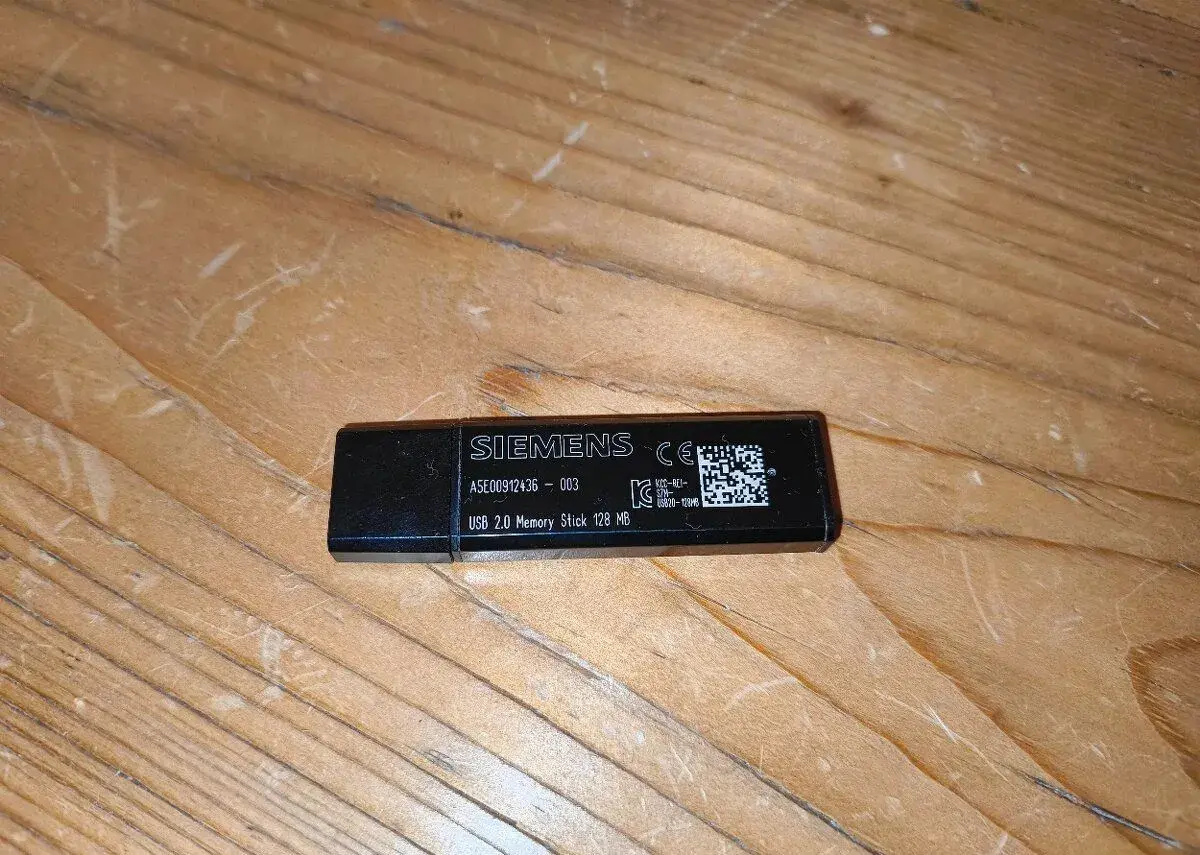 Siemens SIMATIC STEP 7 (Safety Advanced V15) USB