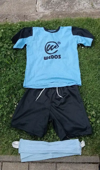 Sada fotbalových dresů modro černá