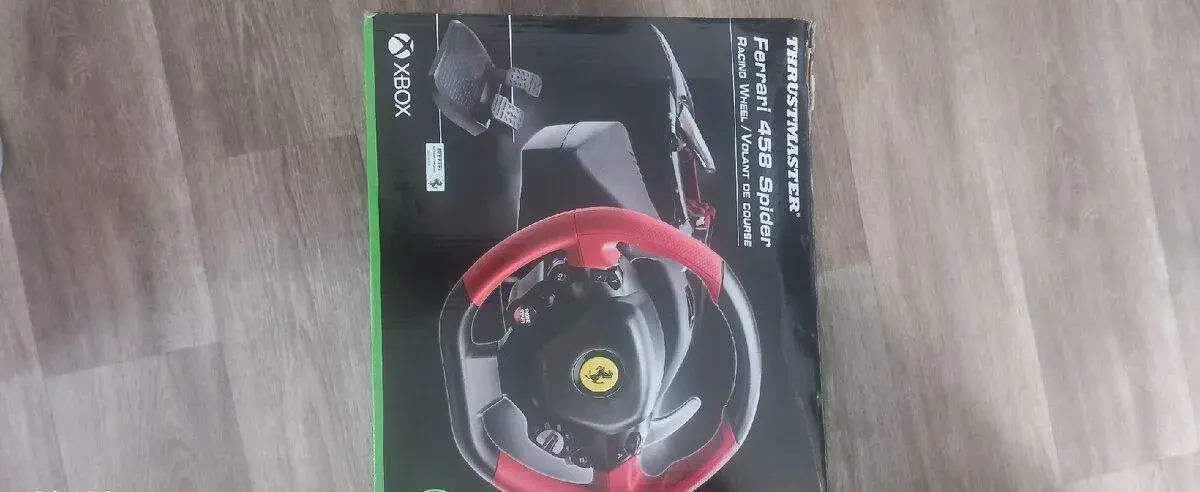 Volant s pedalaly Thrustmaster