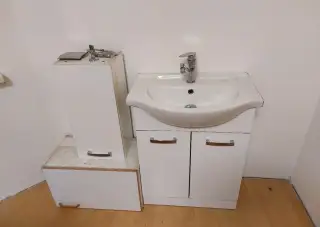 Umyvadlo se skříňkou