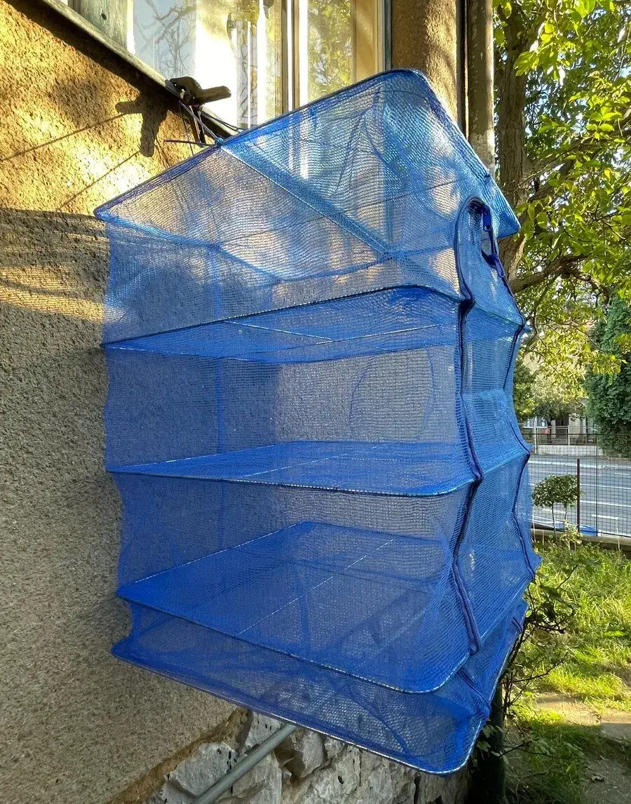 Sušička na ryby, ovoce, houby, 70x45x45cm za 300,-, skladácí