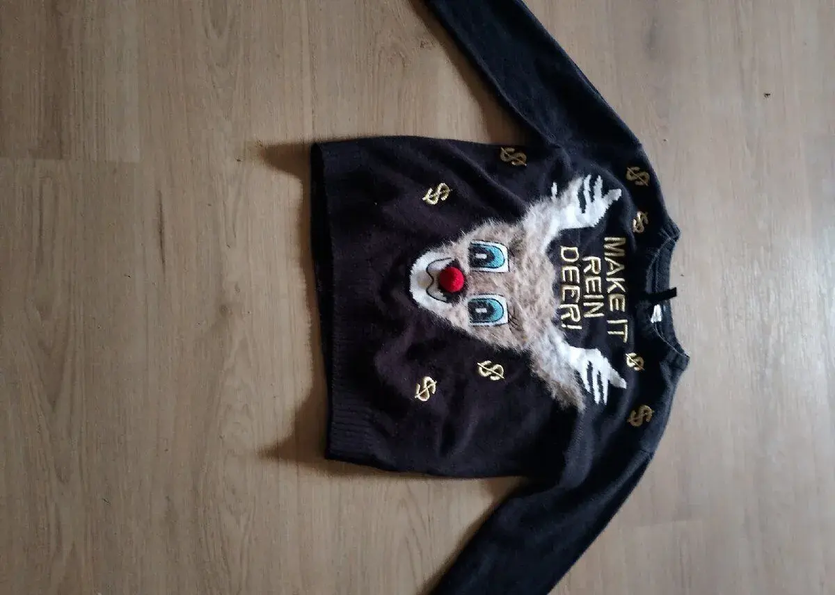 Černý svetřík se sobikem dámský vel.xs