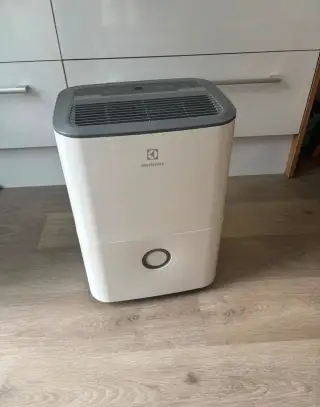 Odvlhčovač Elektrolux