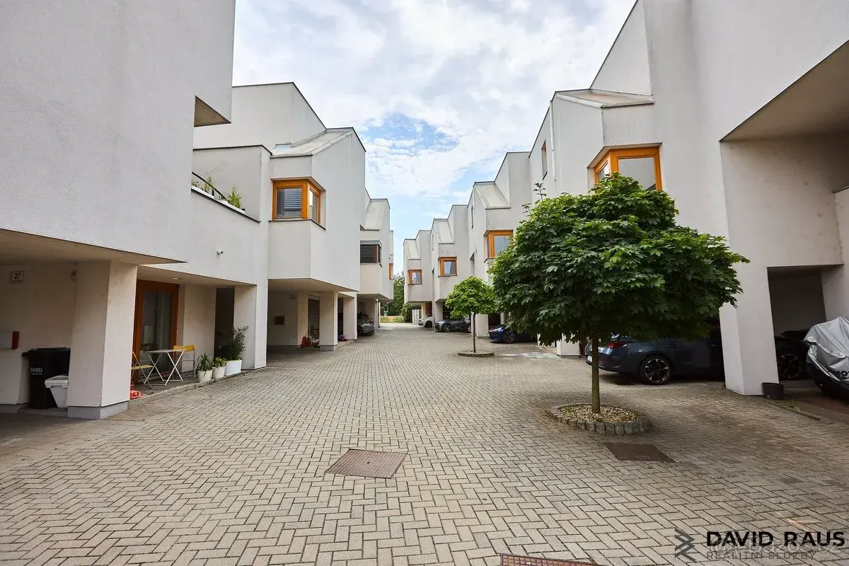 VILADŮM CHRLICE, Ernsta Máchy, Brno–Chrlice, ev.č. 00399