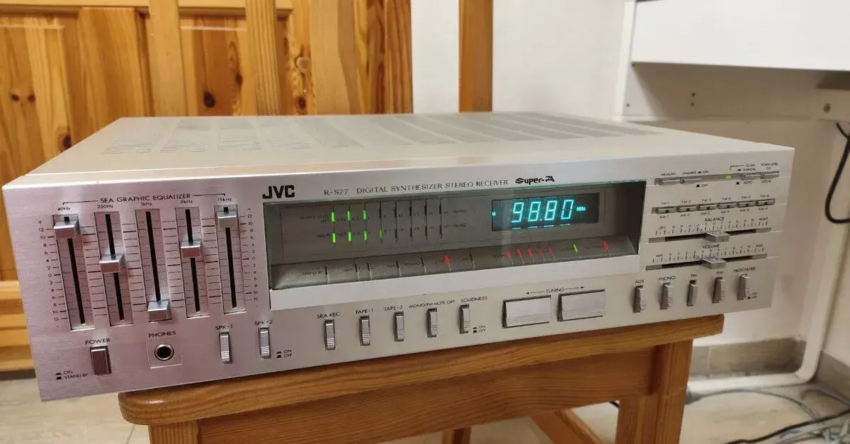 JVC R-S77 - Receiver (1980) – 2x60W Super-A