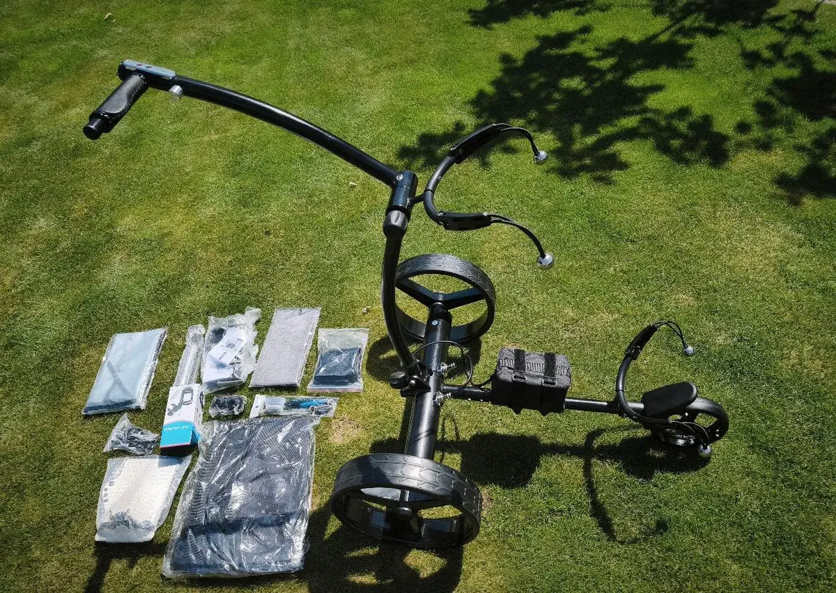 Golfový vozík s lithiovou baterií až na 36 ​​jamek