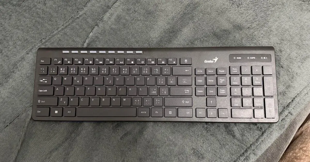 Klávesnice Genius SlimStar 7230
