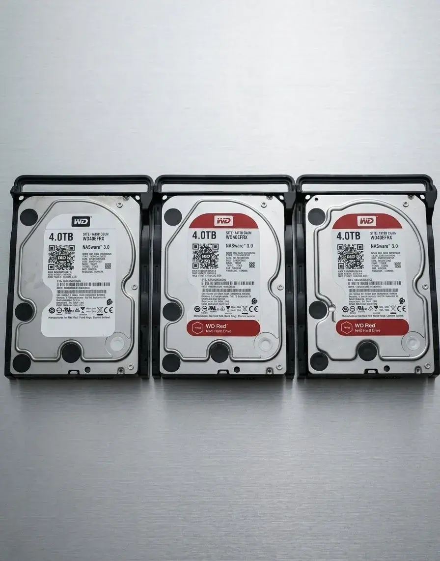 3× pevný disk WD Red (NASware 3.0) - 12TB HDD