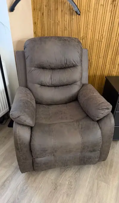 polohovací křeslo