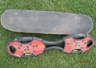 SKATEBOARD/WAVEBOARD