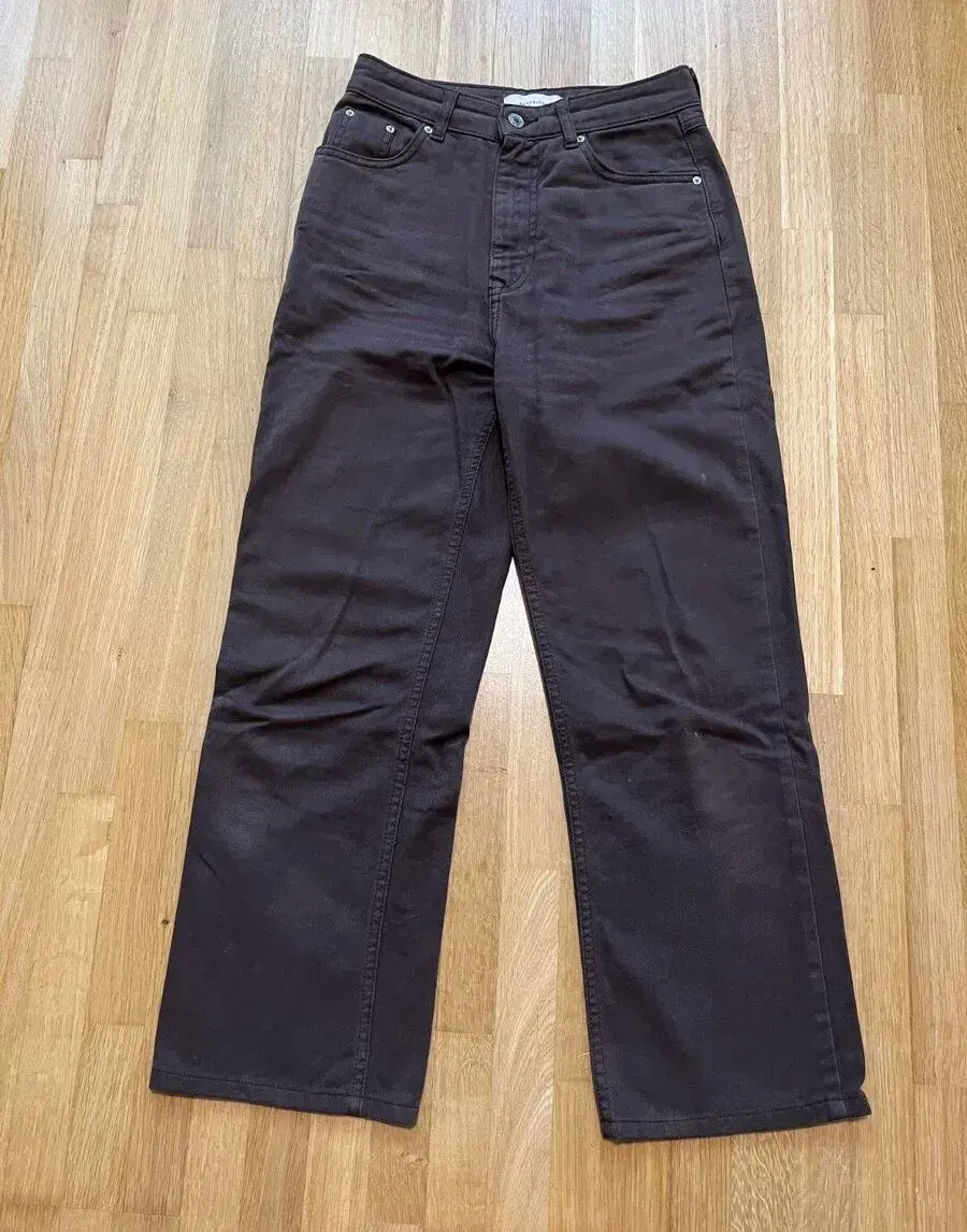 HNĚDÉ RIFLE, DŽÍNY, KALHOTY RESERVED vel. 34