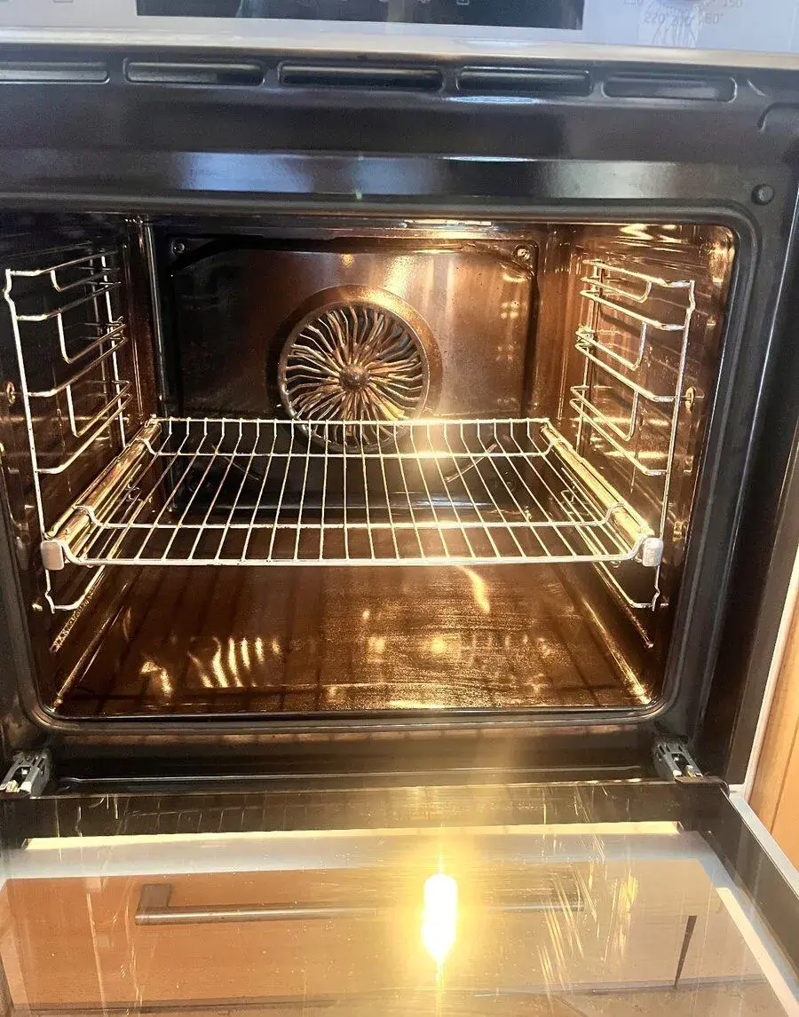 Vestavnou troubu BEKO