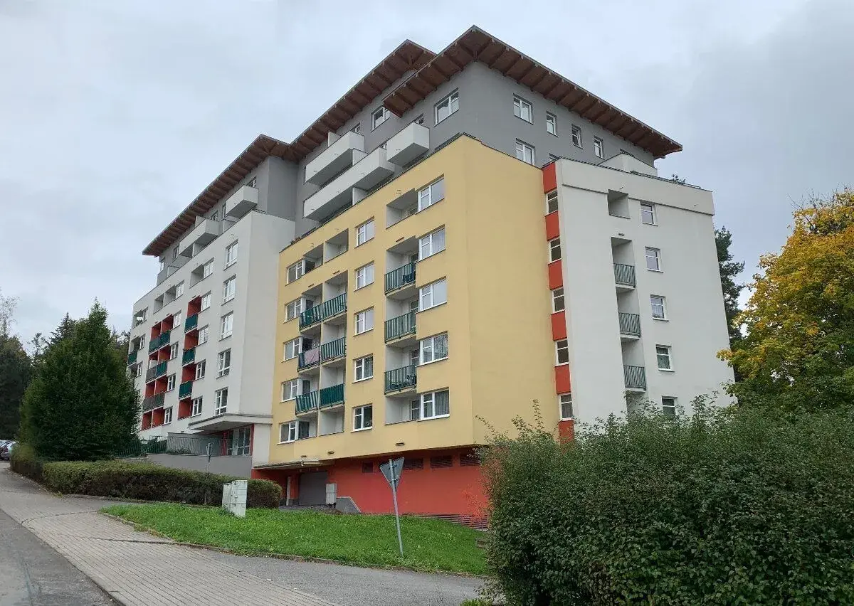 Pronajmu byt 2+kk, Jihlava, 57 m2.