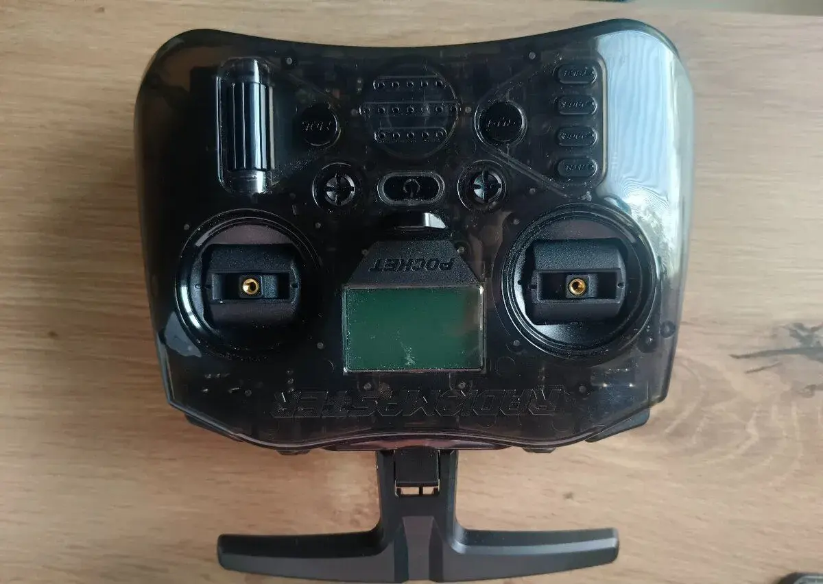 RadioMaster Pocket CC2500 Charcoal – jako nová, v záruce