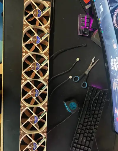 6× Noctua NF-S12A PWM – 120mm ventilátory