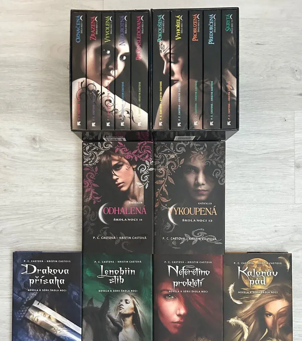 Mix knih - Škola noci, Percy Jackson a další: