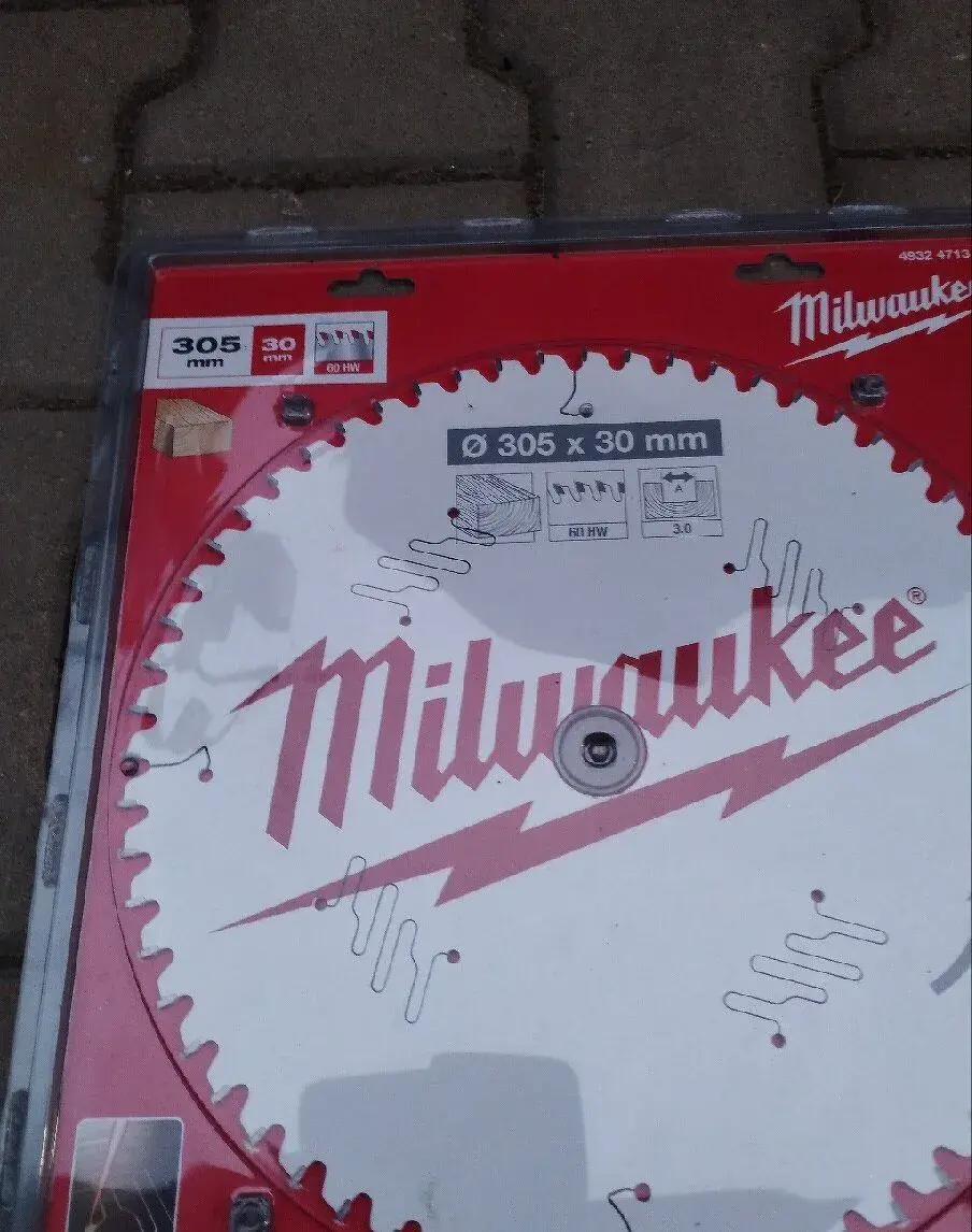 Milwaukee kotouč pila