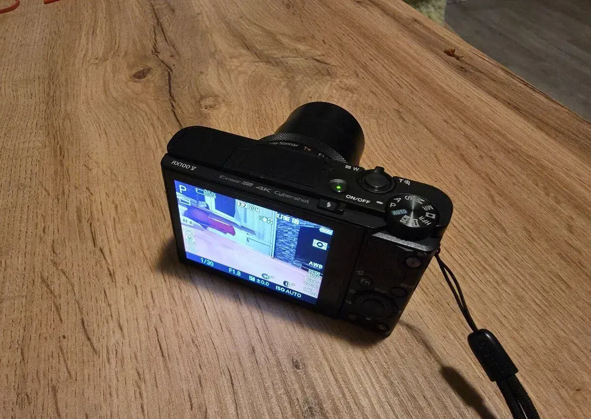 SONY DSC-RX100 V