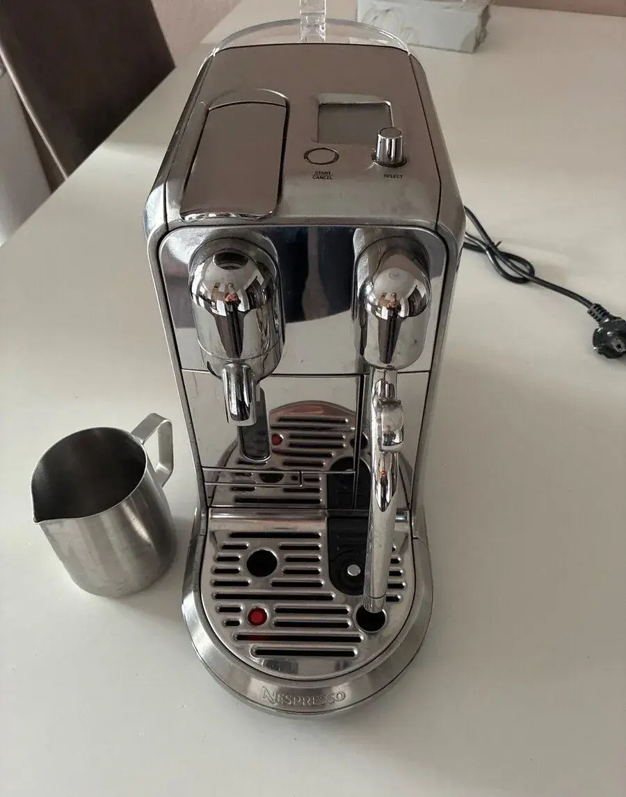 Nespresso kávovar