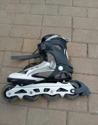 Kolečkové brusle vel.44 phantom max