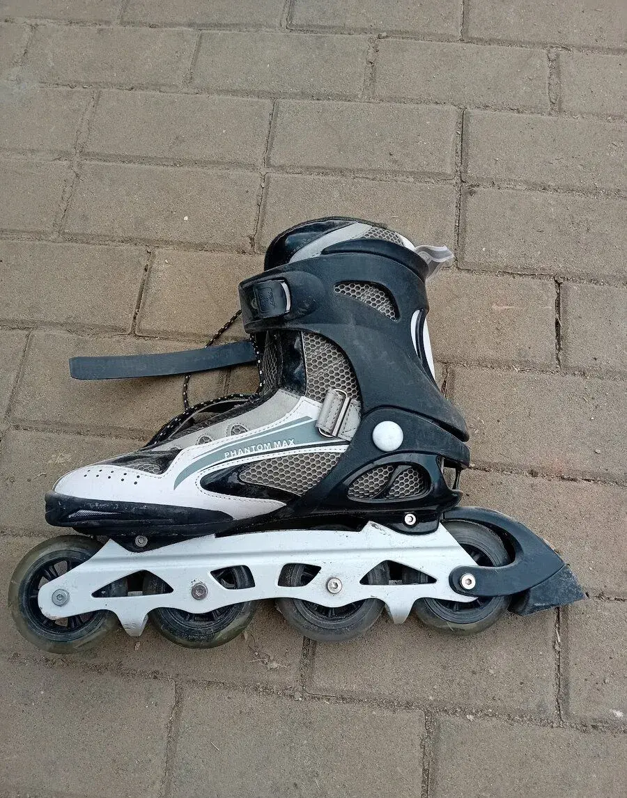 Kolečkové brusle vel.44 phantom max