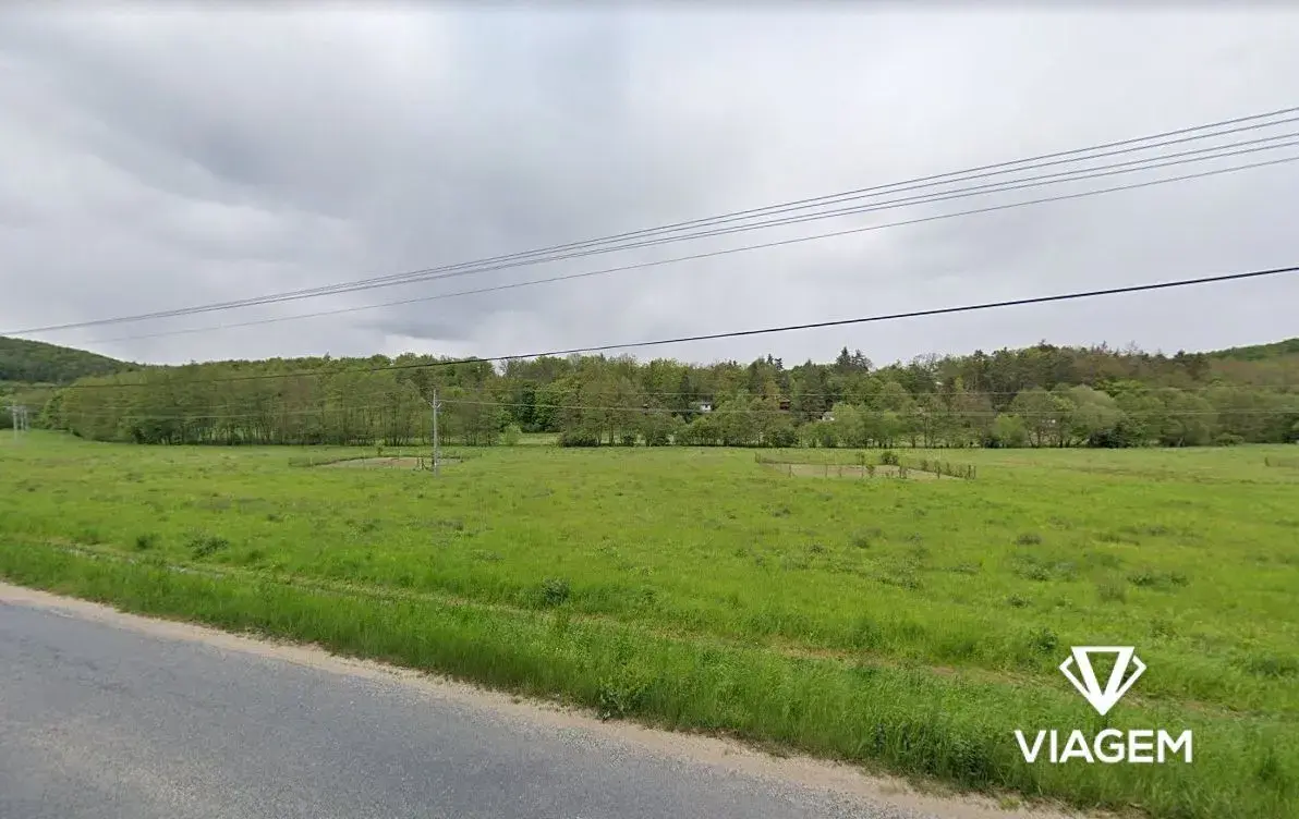 Pole 18 571 m², Podíl 5 % o výměře 359 m²