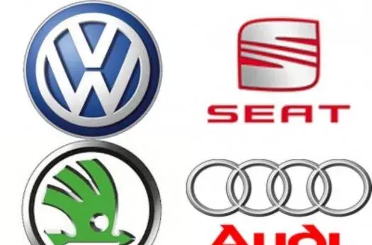 AUDI Škoda VW Porsche ⭐ CarPlay + Android Auto - mapy 2026