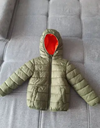Prošívaná bunda s kapucí vel. 98