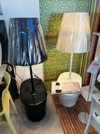 DESIGNOVÁ STOJACÍ LAMPA