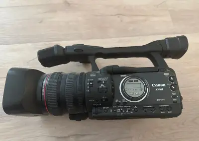Canon XH-A1