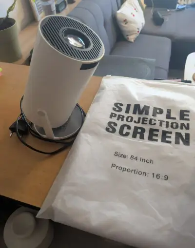 Projektor + plátno