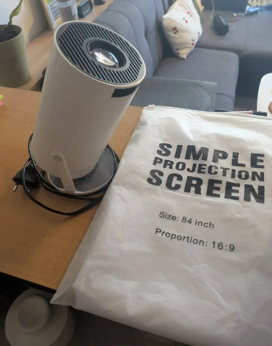 Projektor + plátno
