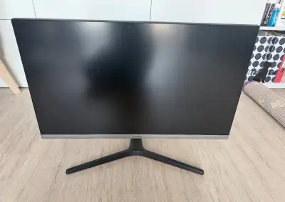 28” 4K monitor Samsung U28R550UQR