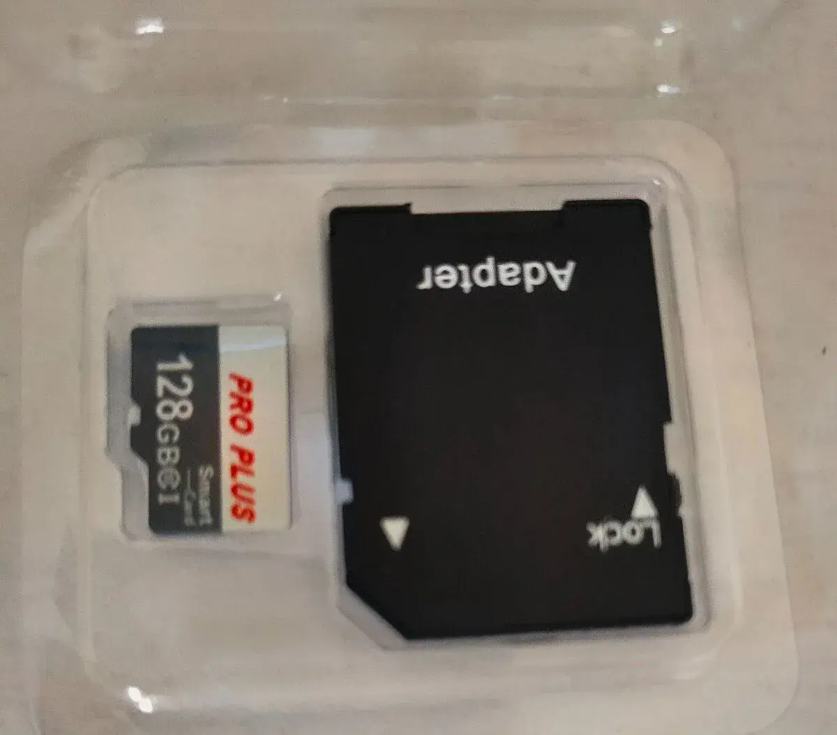 SD paměťova karta 128 Gb.