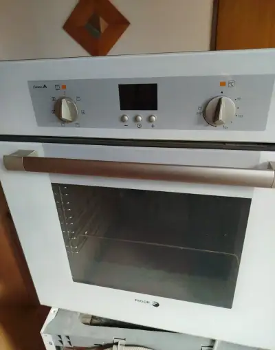 Plynová varná deska, El. trouba, myčka nádobí