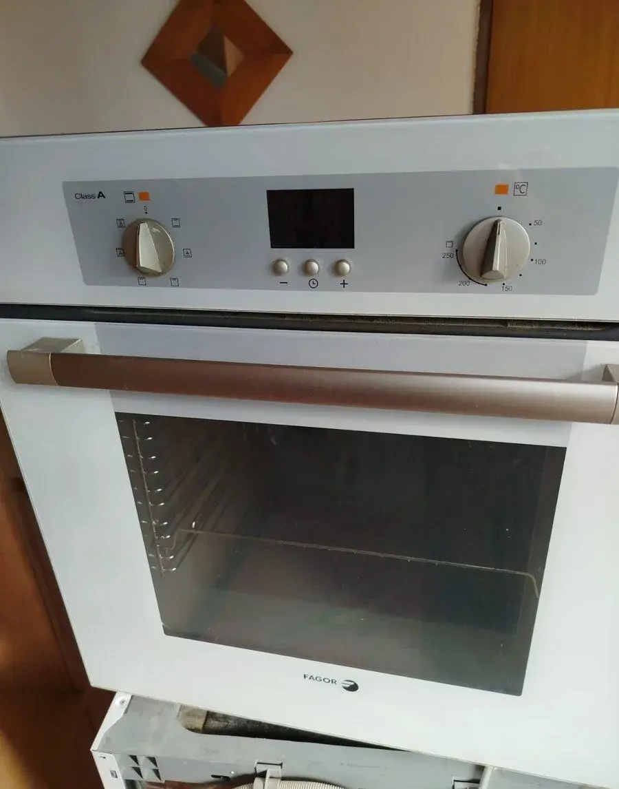 Plynová varná deska, El. trouba, myčka nádobí